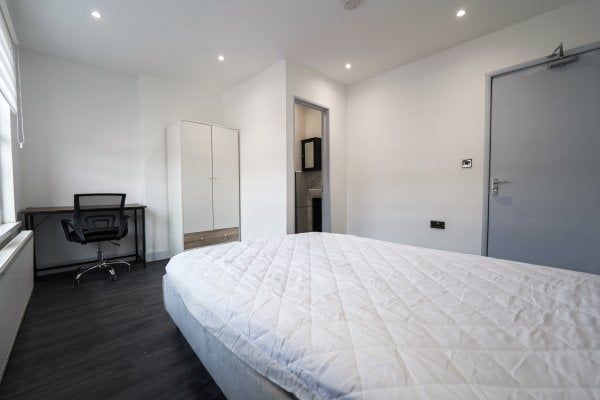 Victoria Street, NG18, Property for rent - Photo 1