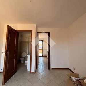 Monolocale in affitto - Photo 2