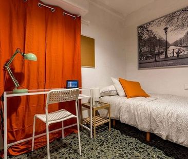 Calle Oriente, Valencia, Valencian Community 46006 - Photo 6