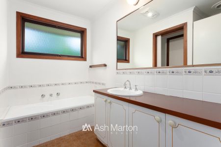 61 Emanuel Drive, Seaford, VIC 3198 - Photo 5