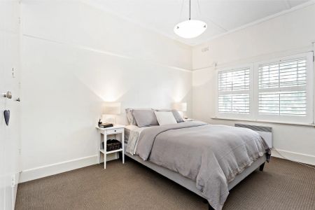 Unit 2/9 Luxton Road, South Yarra. - Photo 4