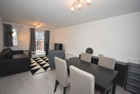 3 bedroom apartment to rent - Photo 3