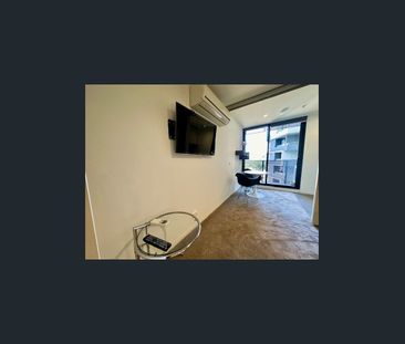 FULLY FURNISHED STUDIO apartment - Photo 1