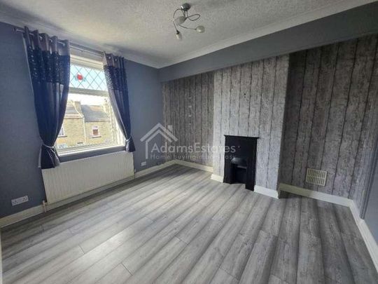 Pynate Rd, Batley, WF17 - Photo 1