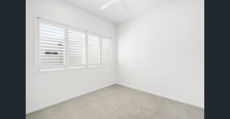 Modern, Light & Airy Townhouse in Kamala Crescent - Photo 4