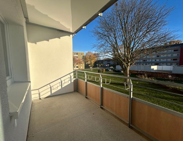 Lichtdurchflutete 2,5-Zimmerwohnung mit Balkon in Benninghofen - Photo 1