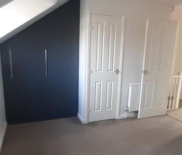 2 bedroom end of terrace house to rent - Photo 6