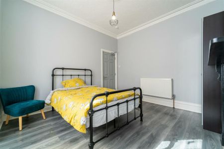 5 bedroom terraced house to rent - Photo 2