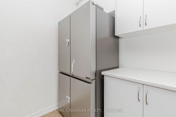 Detached Home For Lease | X7382840 - Photo 1