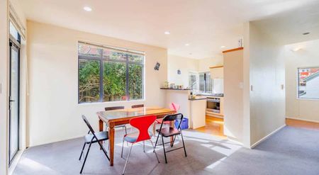 Spacious Family Living Near Beaches, Parks & T... - Photo 3