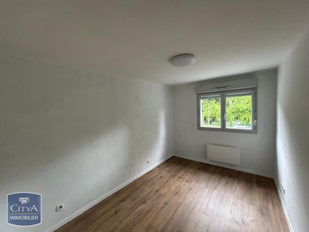 Location Appartement 2 pièces 48m² DOUAI 59500 - Photo 4