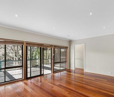 Comfort, Convenience & Space in Blackburn North! - Photo 3