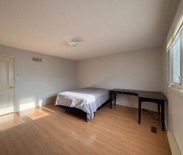 For Lease - 15 Cantertrot Court Unit# Room A, Vaughan, Ontario - Photo 2