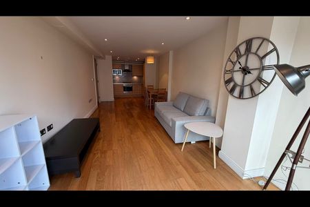 1 Bed Flat, Clerkenwell Road, EC1M - Photo 2