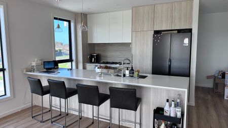 Sunshine North - Photo 3