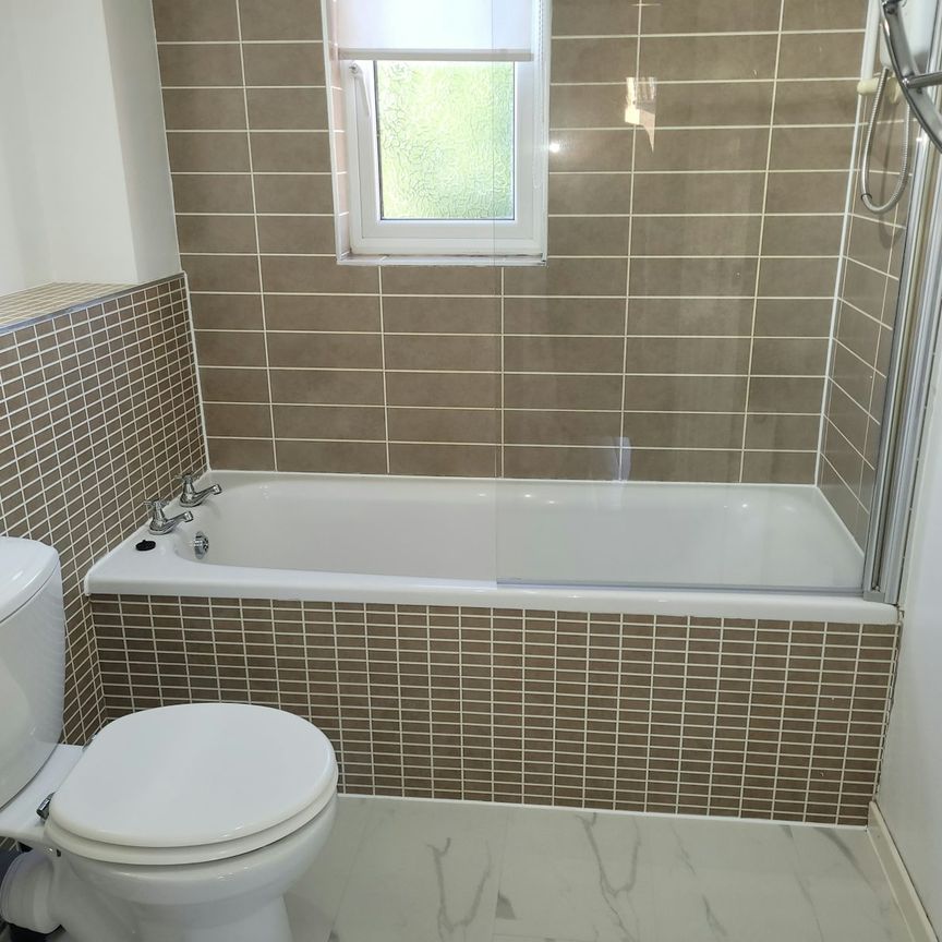 Semi-detached house to rent on - Photo 1