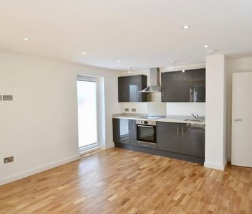 2 bedroom semi-detached house to rent - Photo 5