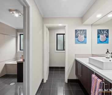 272 Bicentennial Drive, Jerrabomberra NSW 2619 - House For Rent | D... - Photo 2