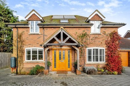 3 bedroom detached house to rent - Photo 4