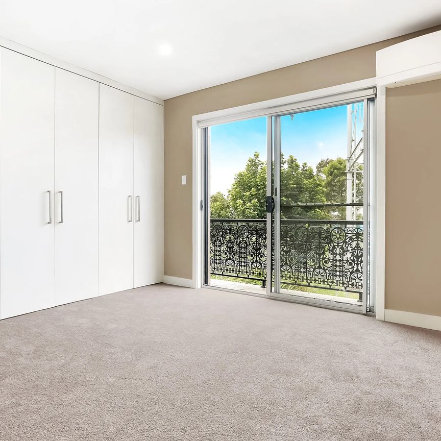 7/33 Burren Street, Erskineville NSW 2043 - House For Rent | Domain - Photo 1