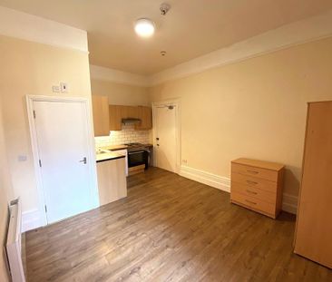 Studio to rent - Photo 4