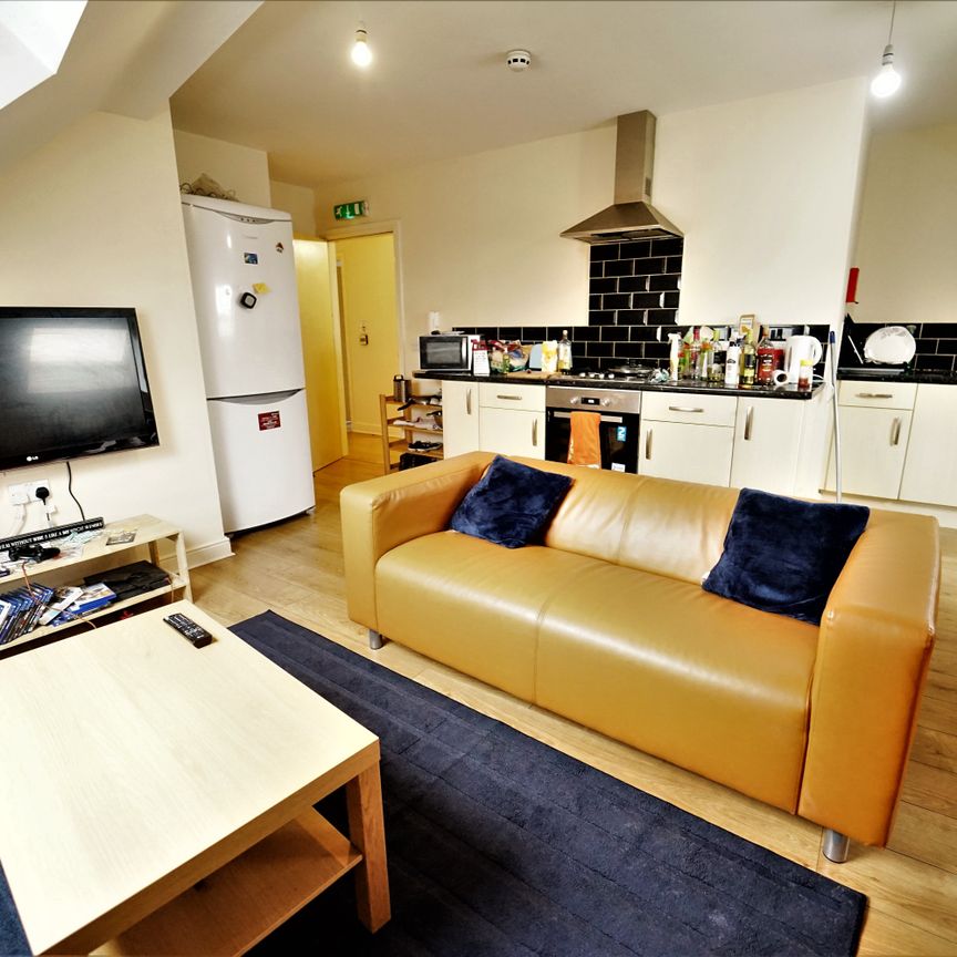 Flat 3, Old Nottingham Arms, NG7 3DN, NOTTINGHAM - Photo 1