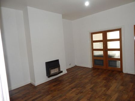 3 bedroom terraced house to rent - Photo 4
