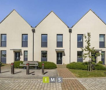 Morello Close, Bicester, OX27 - Photo 1