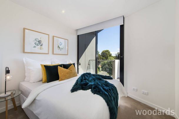 Stylish 1-Bedroom Apartment in the Heart of Camberwell - Photo 1