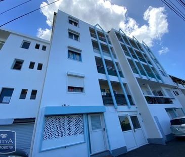 Location Appartement 3 pièces 61m² ST DENIS 97400 - Photo 4