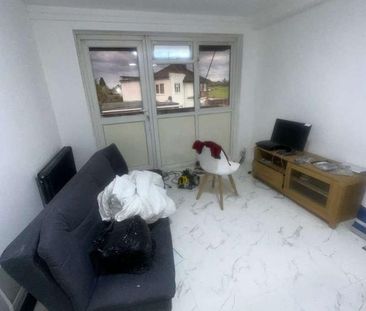 Hunsdon Close, Dagenham, RM9 - Photo 5