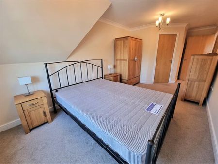 2 bedroom flat to rent - Photo 3