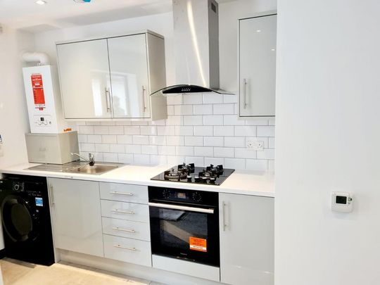 Studio to rent - Photo 1