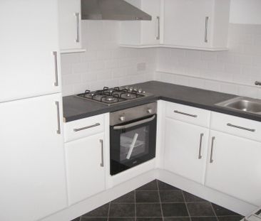 Dryden Street, Manchester, M13 - Photo 2