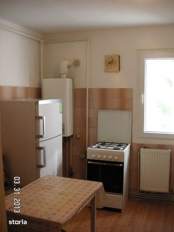 Inchiriez apartament cu 2 camere - Fotografie 5