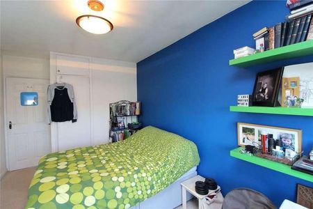 Randall Court, Page Street, Mill Hill, London, NW7 - Photo 4