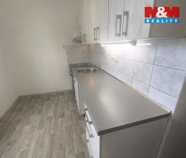 Pronájem bytu 2+1 s garáží, Ústí nad Labem, ul. Kozinova - Photo 3