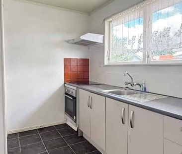 Warm Home & Move In Ready - Photo 1