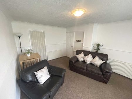 Price £800 pcm - Available Now - Furnished - Photo 2