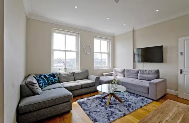 Room in a Shared Flat, Cromwell Road, SW5 - Photo 1