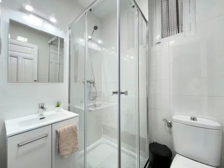 Calle de San Bernardo, Madrid, Community of Madrid 28015 - Photo 5