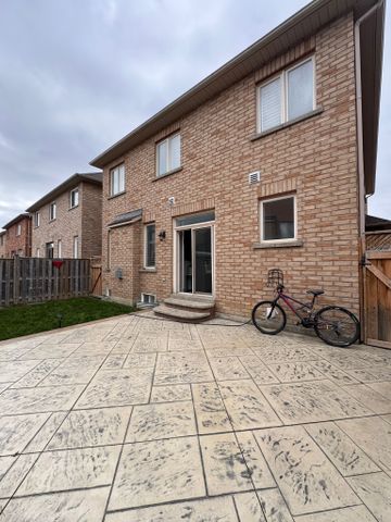 For Lease - 33 Gamson Crescent Unit# Master bedroom, Brampton, Ontario - Photo 4