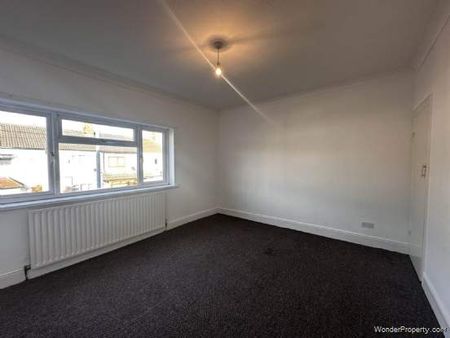 3 bedroom property to rent in Grimsby - Photo 2