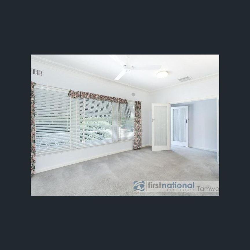 Quiet Street in East - Photo 1