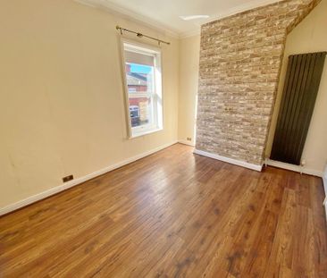 2 bedroom house to rent - Photo 2