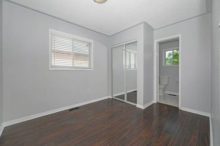 For Lease - 510 Taylor Crescent, Burlington, Ontario - Photo 5