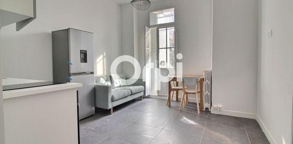 Appartement 2 pièces 33m2 MARSEILLE 4EME 650 euros - Photo 2