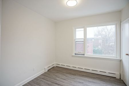 For Lease - 295 Indian Grove Unit# 1, Toronto, Ontario - Photo 4