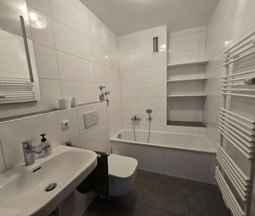 Gut geschnittenen neu renovierte 2-Zi. Wohnung mit Balkon! - Foto 6