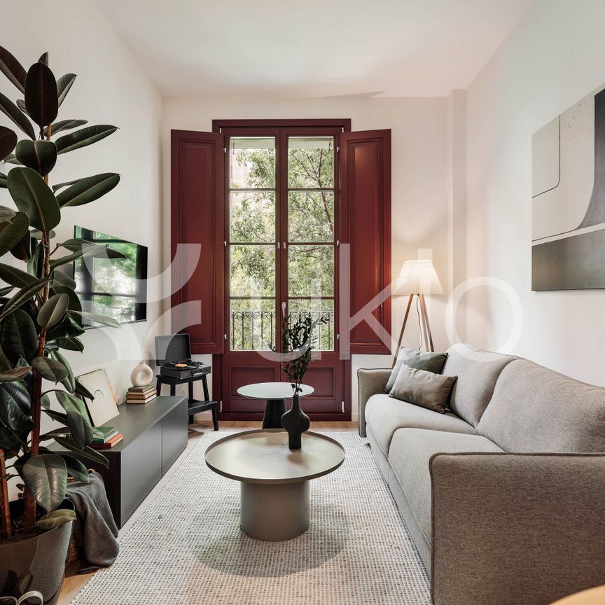 Apartamento de alquiler en Carrer de Floridablanca, Sant Antoni - Photo 1